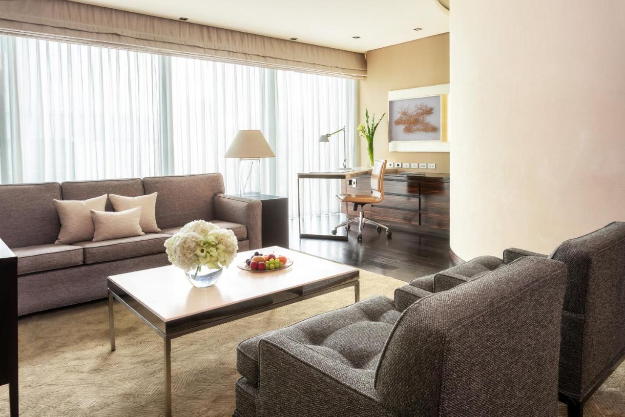 Hotell Four Seasons At Marunouchi 5*